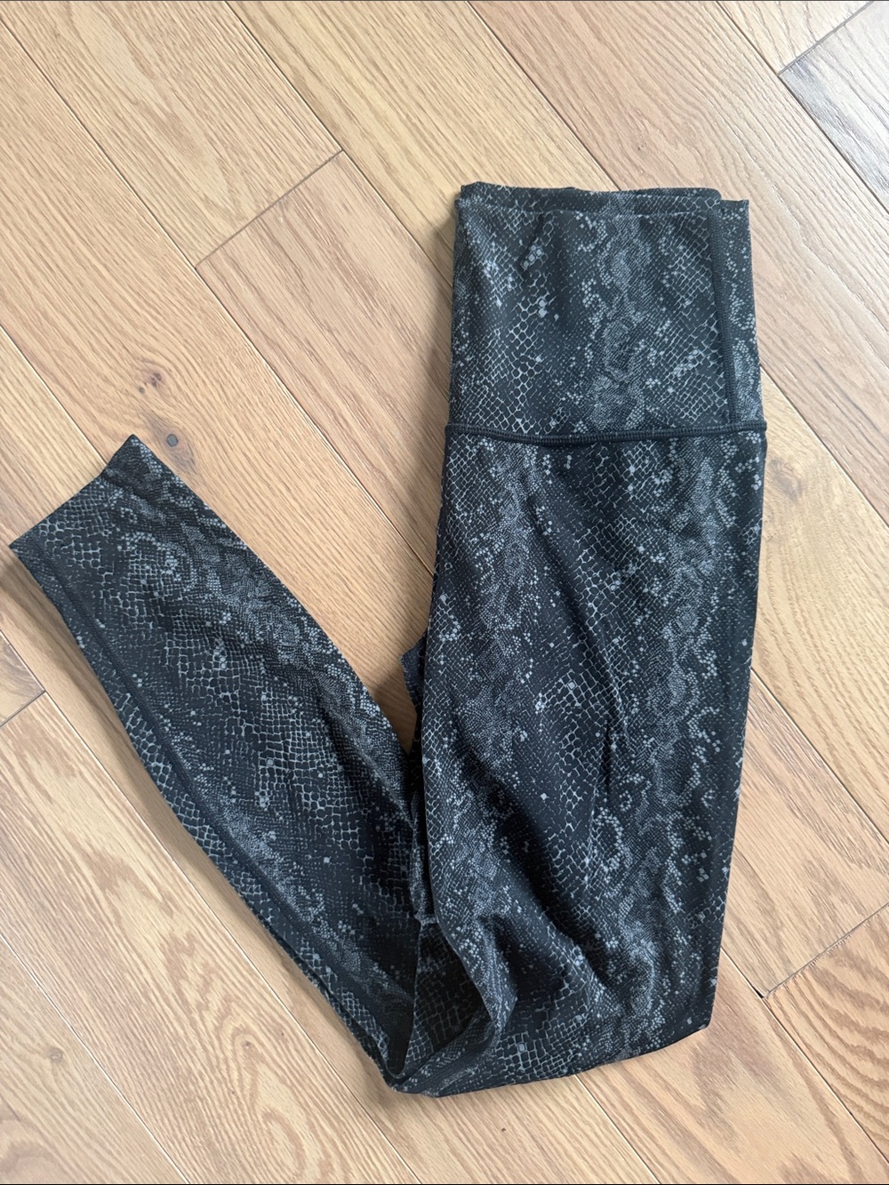 Varley Black Snake-Print Leggings